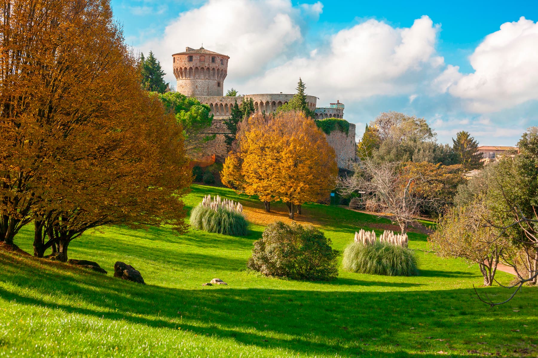Volterra: From the Etruscans to the Middle Ages
